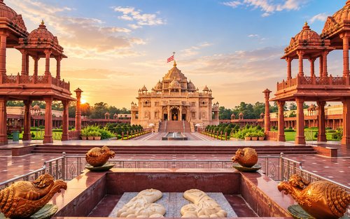 BAPS Akshardham Temple Private Half-Day Tour with Transfer