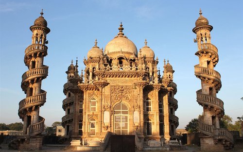 2D1N Rajkot & Junagadh Sightseeing Tour from Ahmedabad