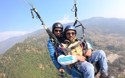 Katmandú: Vuelo en parapente en tándem con vistas al valle y recogida