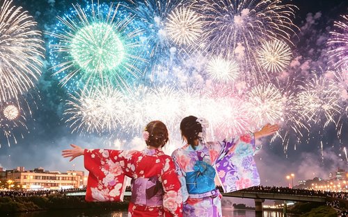 土浦煙火競技大會一日遊（含門票）