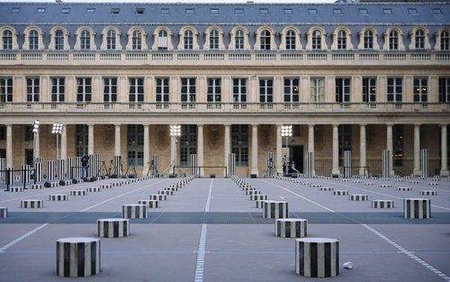 Paris Palais-Royal Half-Day Experience with Macaron Workshop