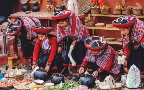Tur de o zi în Valea Sacră cu Maras și Moray în Cusco