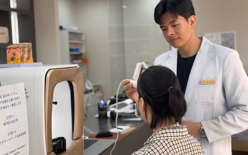 Análisis de piel K-Beauty y consulta 1:1 con farmacéutico en Myeongdong