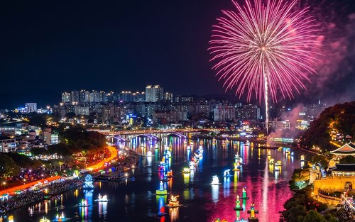 Jinju Lantern Festival & Sacheon Day Tour (From Busan)