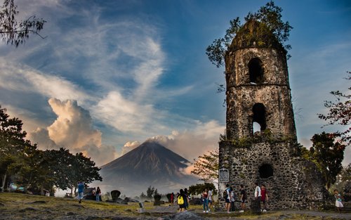 黎牙实比马荣火山与卡格沙瓦遗址一日游