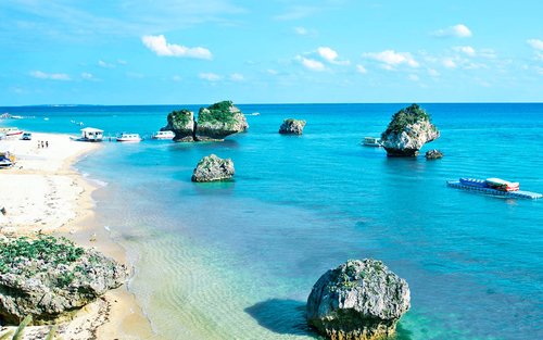 Tour di un giorno a Capo Chinen, Spiaggia di Mibaru, Grotta di Gyokusendo e Isola di Senaga