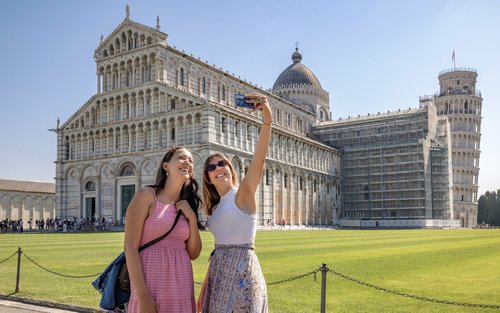 Excursion to Pisa through the Tuscan Countryside