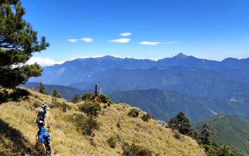 Taichung: Snow Mountain East Peak 2-Day and 1-Night Hiking Experience