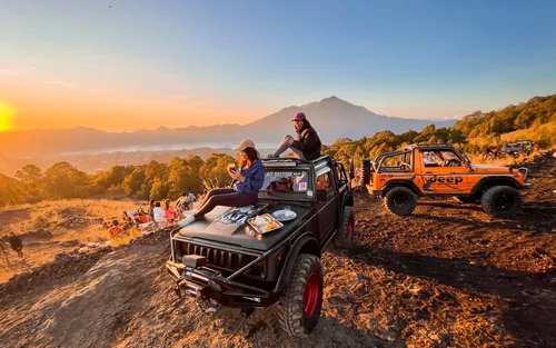 Mount Batur Sunrise Jeep Tour & Trekking