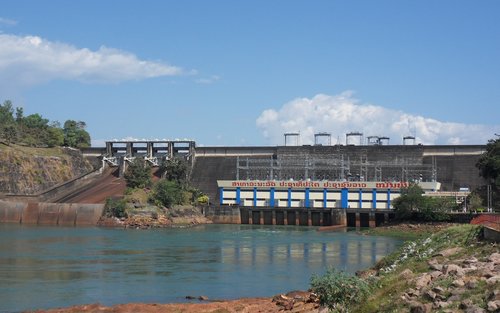 Nam Ngum Reservoir Tour from Vientiane