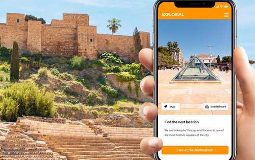Private Malaga Scavenger Hunt Self-Guided Walking Trip