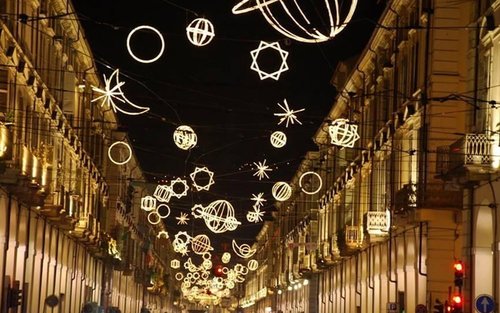 Luci d’Artista Walking Tour with Bicerin Tasting in Turin