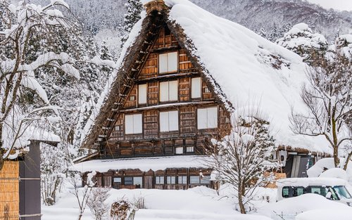 Excursion d'une journée à Shirakawago et Kanazawa avec train à grande vitesse en option