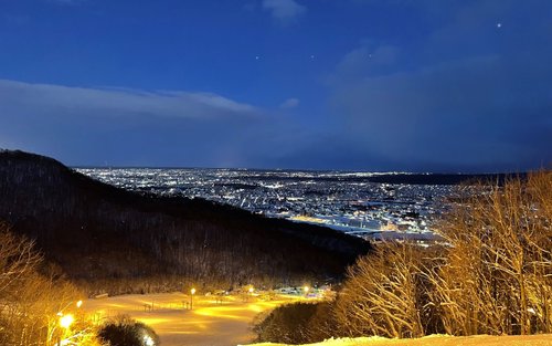 札幌夜間雙板滑雪課程 – 全套裝備包含