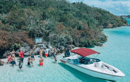 5 Islands Tour with BBQ & Snorkeling in Mauritius