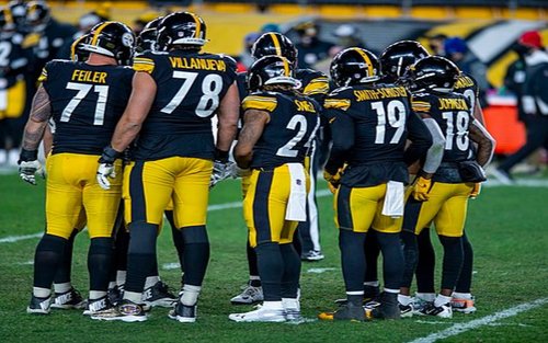 Pittsburgh Steelers Football Game at Acrisure Stadium