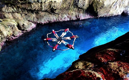 Зеленый остров, секретное место Голубая пещера / Древняя тропа Спящей красавицы + сноркелинг у Скалы Бессмертных / Экскурсия в приливную зону