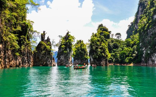 Phang Nga Cheow Lan Lake Full-Day Tour with Cave Exploration