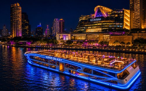 Super Galaxy Dinner Cruise sa Bangkok
