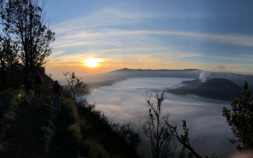 从泗水／玛琅出发：布罗莫火山与Madakaripura 瀑布之旅