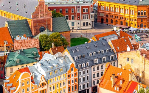 Scavenger Hunt and Best Landmarks Walking Trip in Riga