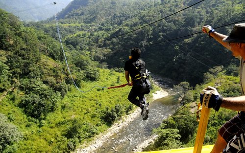 Pagtalon sa Lubid sa Lambak sa Rishikesh