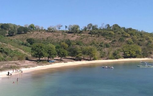 Pulau Pasir, Pink Beach, and Semangko Beach Private Tour in Lombok