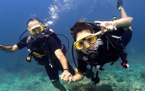 ギリトラワンガンのスキューバダイビング（2025年）TOP10 | Klook 日本