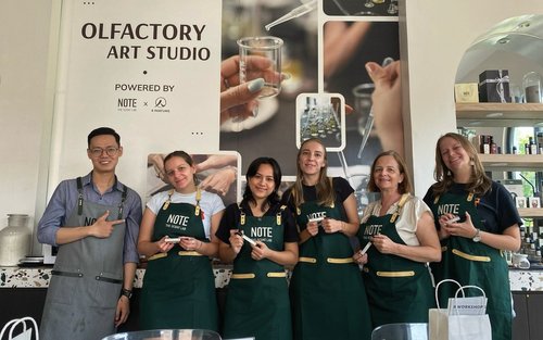 Lớp học làm nến thơm ở Thành phố Hồ Chí Minh