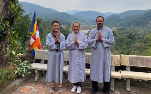 下龙湾与安子山两日冥想静修之旅