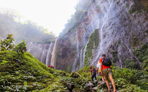 从玛琅出发的图姆帕克塞武瀑布和果阿滴滴瀑布徒步体验
