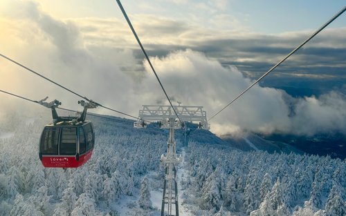 [Tohoku Day Trip] Ginzan Onsen & Zao Snow Monsters & Special Lunch | Departure from Sendai