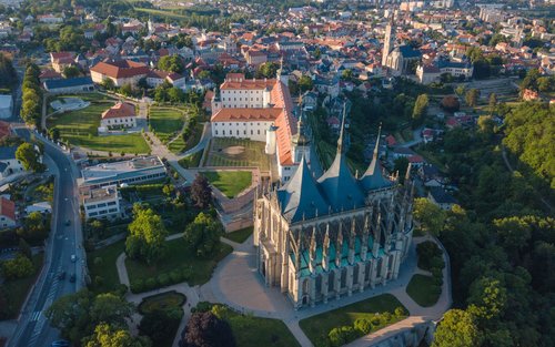 From Prague: Kutna Hora with St. Barbara's Cathedral and Bone Church