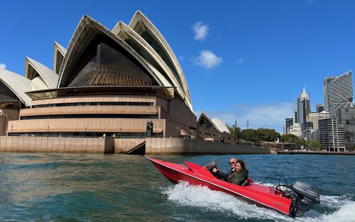2-Hour Sydney Harbour Icons Self-Drive Boating Adventure