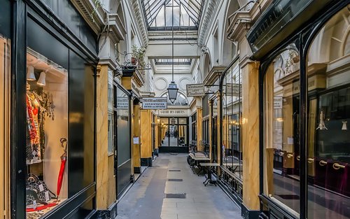 Pasajes Cubiertos, Museo del Perfume y Tour Gourmet de Medio Día