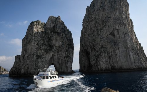 Coast and Capri boat tour with limoncello tasting from Sorrento