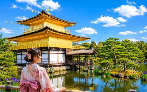 【大阪/京都每日出發】京都伏見稻荷千本鳥居＆嵐山竹林渡月橋＆金閣寺奈良公園東大寺(可升級神戶牛等午餐)