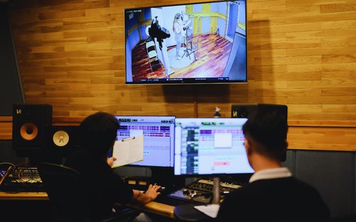 NYT-Featured K-Pop Recording Experience in Seoul (since 2015)