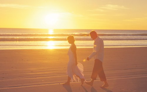 Half-Day Broome Town, Beach and Sunset Tour