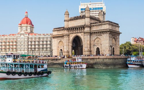 Mumbai: Lawatan Peribadi Sehari Penuh dengan Kereta AC bersama Pemandu & Pemandu Pelancong