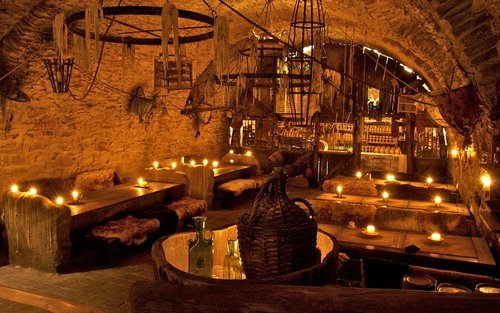 Medieval Dinner with Unlimited Drinks in Prague