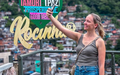 リオデジャネイロ ロシーニャ 半日ビッググループ ファヴェーラツアー