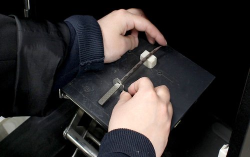 [Fábrica de metal Yamazaki] Experiência de fabricação SAMURAIPICK e tour pela fábrica