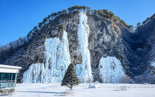 Wonju Sogeumsan Grand Valley & Hängebrücke/Ice Wall Cafe