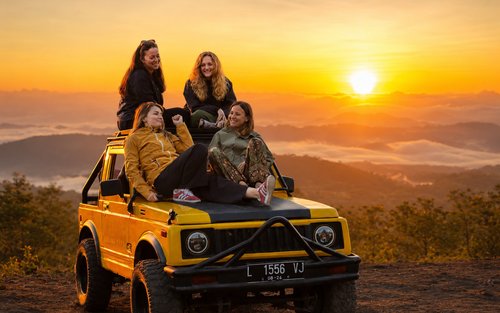 Private Tour Bali & Petualangan Jeep Matahari Terbit Gunung Batur