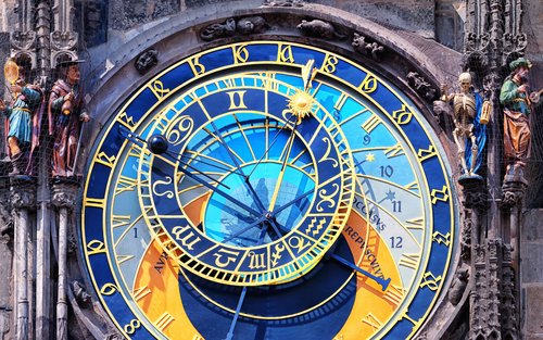 (Free eSIM) Made In Bern : Zytglogge Clock Tower Guided Tour
