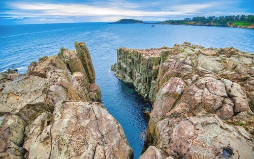 From Kanazawa: Fukui's Stunning Cliffs, Island and Historical Port
