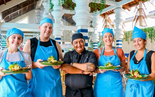 Изживяване с курс по балийска кухня в Montigo Resorts Seminyak