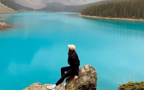 Moraine Lake & Lake Louise Private One-Day Tour from Banff & Calgary