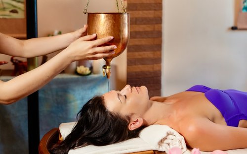 Rishikesh: Autentisk Shirodhara Ayurvedisk Oljeterapi Opplevelse